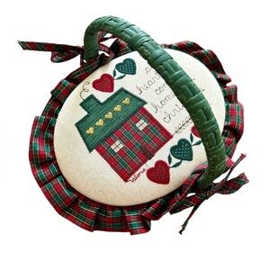 Valorie Stockwell Folk Art Applique Green Red Tartan Christmas Wicker Basket NWT